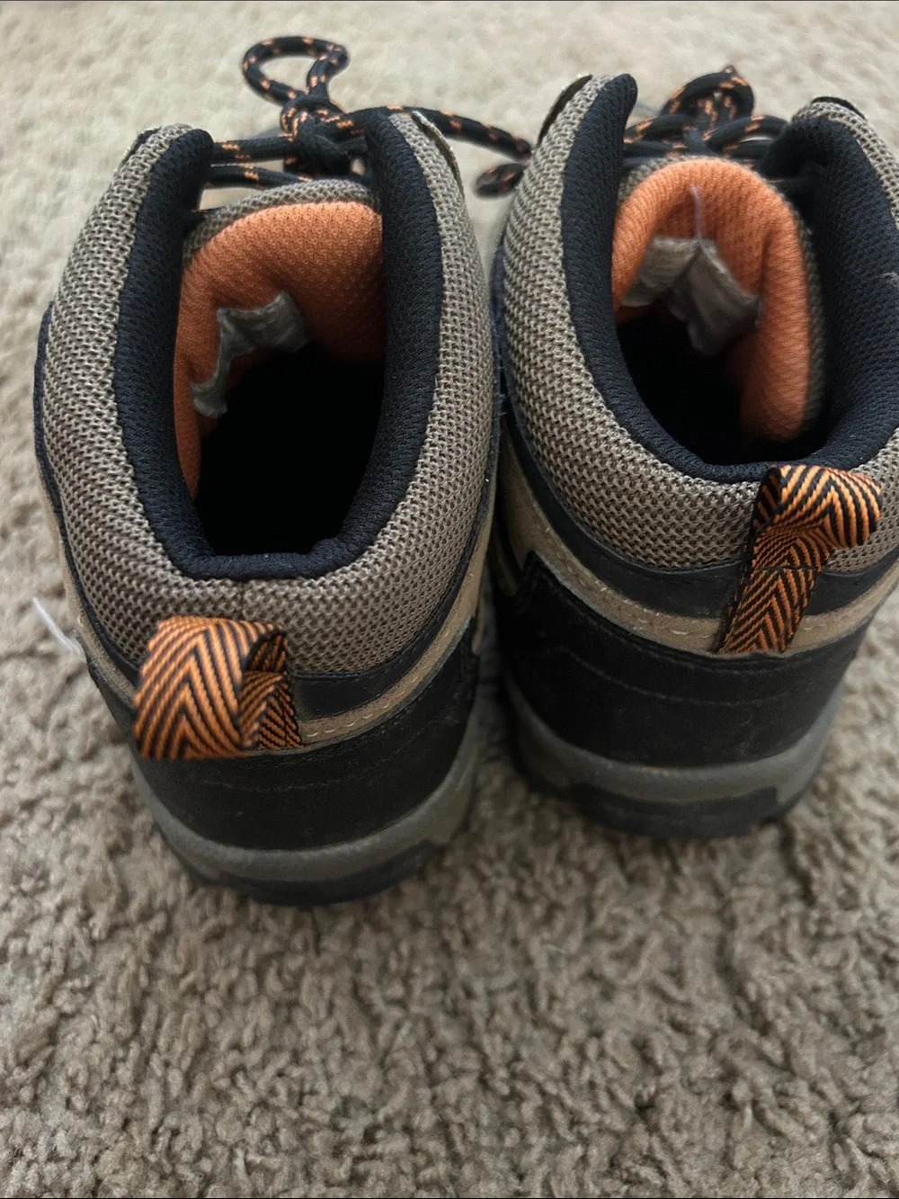Boys Size 3 Brown Outdoor Hiking Shoes - Durable Trail Sneakers